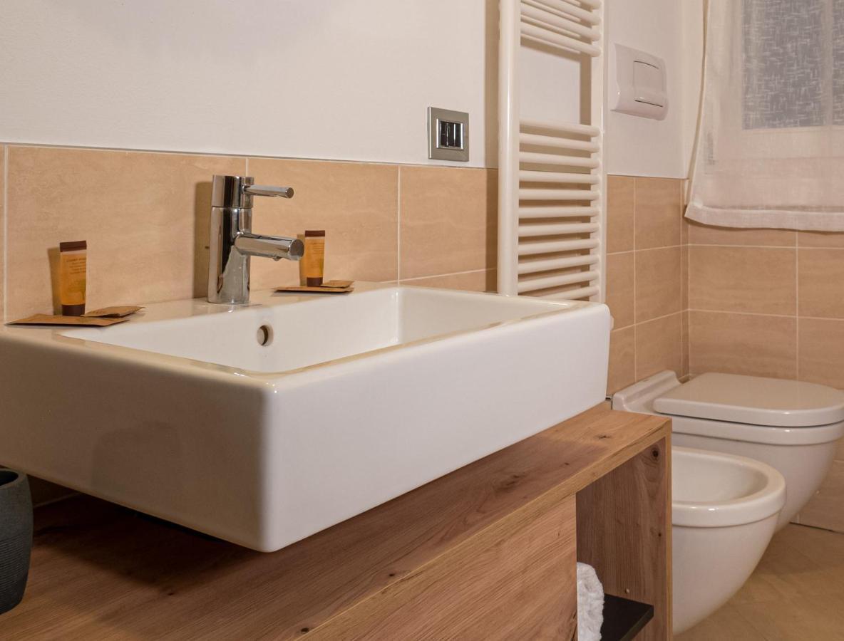 Maison Blanche: Appartamento Elegante Con Parcheggio Privato Mantua Zewnętrze zdjęcie